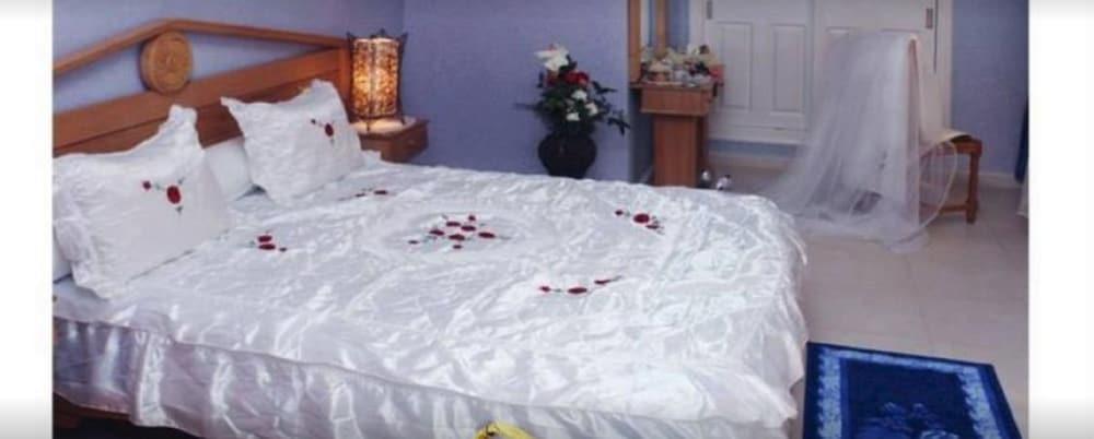 Charm El Cheikh Hotel Oran Bagian luar foto